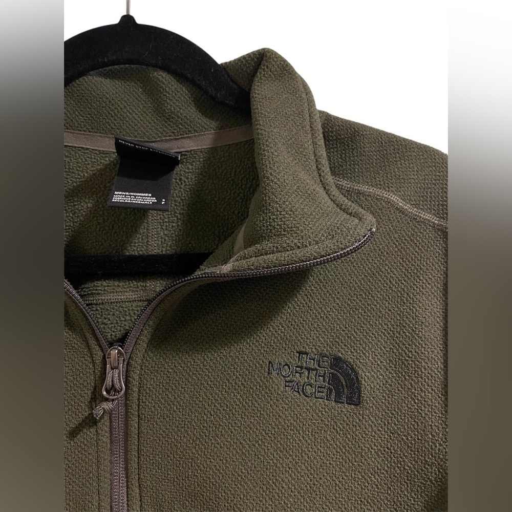 North Face Green / Olive Quarter Zip Knit Pullover Size Small - Picture 2 of 4